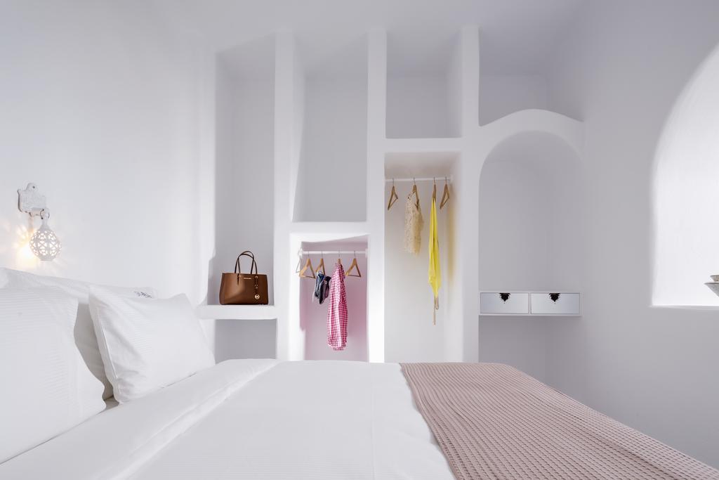 Skyfall Suites - Adults Only Pyrgos Kallistis Екстер'єр фото