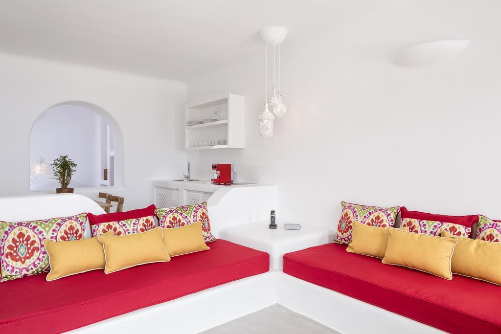 Skyfall Suites - Adults Only Pyrgos Kallistis Екстер'єр фото